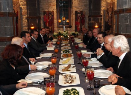 Syrian President Bashar al Assad is  hosting a state dinner in honor of visiting Lebanese Prime Minister Saad Hariri 