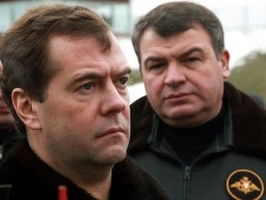 President Dmitry Medvedev and Defence Minister Anatoly Serdyukov (right)