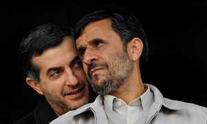 Ahmadinejad w  Esfandiar Rahim Mashaei
