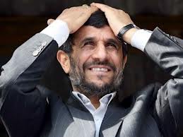 ahmadinejad attacked by shoe