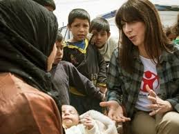 Samantha Cameron with Syrian children in lebanon