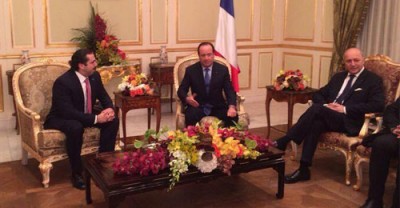 French President Francois Hollande (C)  met with former Lebanese  PM Saad Hariri    in Riyadh in the presence of  French Foreign Minister Laurent Fabius