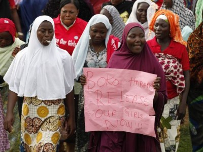 Women demonstrating  calling on the government to rescue the kidnapped girls (Photo: Sunday Alamba, AP)