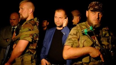 Self-proclaimed prime minister of the pro-Russian separatist "Donetsk People's Republic" Alexander Borodai arrives at the site of the crashed Malaysian airliner. Photo: AFP