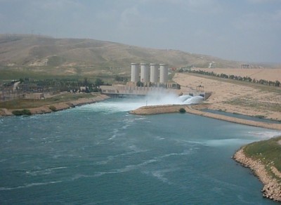 Iraq's  largest dam ..the Mosul  Dam was seized by the Islamic  state of Iraq militants 