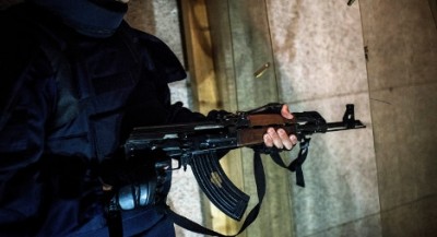 A gang armed with Kalashnikovs targeted the motorcade of a Saudi Arabian prince in Paris on Sunday night. Photo: Jeff Pachoud/AFP