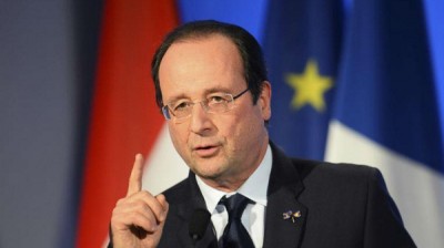 Hollande heads to Iraq