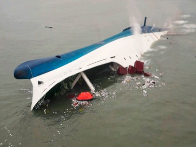 Korean Ferry Sewol Capsized