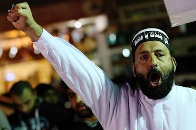 Australian police have confirmed the gunman of the siege at a Sydney café is Man Haron Monis, also known as “Sheikh Haron.” 
