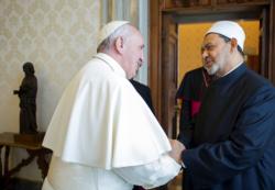 Pope Francis greets Ahmad el-Tayeb, grand imam of Egypt's al-Azhar mosque and university, during a private meeting at the Vatican May 23. (CNS photo/L'Osservatore Romano via Reuters) See LEBANON-POPE-IMAM-REACT May 25, 2016 and POPE-IMAM-AL-AZHAR May 23, 2016.