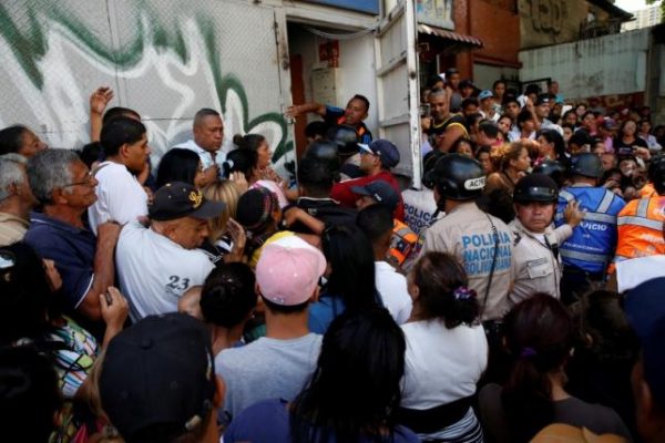 Looting And Food Riots Rock Venezuela Daily People Are Hungry Ya Libnan 