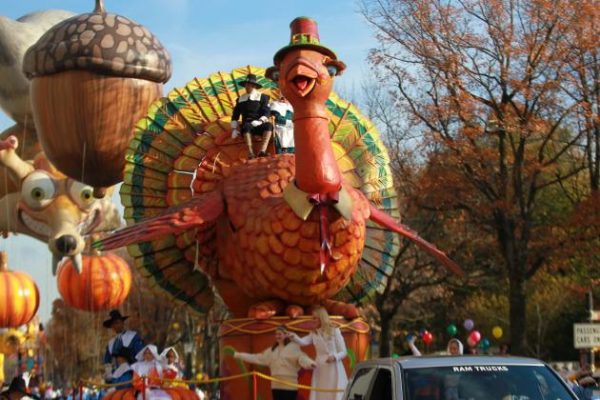 Pilgrims wave on the Tom Turkey float in the 89th Macy’s Thanksgiving Day Parade in New York, Thursday, Nov. 26, 2015. (Gordon Donovan/Yahoo News)