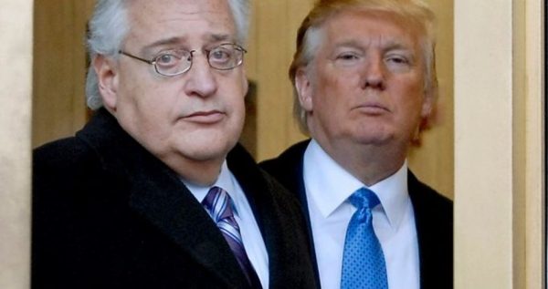 President-elect Donald Trump has chosen attorney David Friedman (L)  to serve as his U.S. ambassador to Israel.