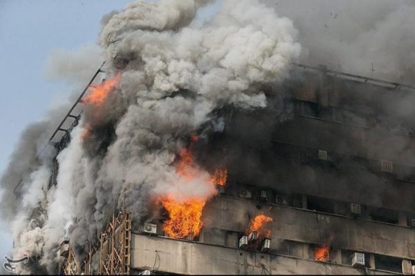 Fire breaks out in a high-rise building in Tehran, Iran January 19, 2017. Tasnim News Agency/Handout via REUTERS