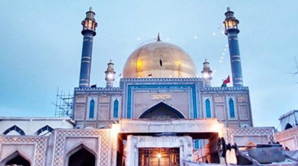 At least 25 reported dead in suicide attack on Pakistani Sufi shrine