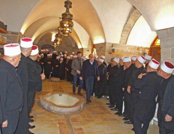jumblatt with Druze clerics