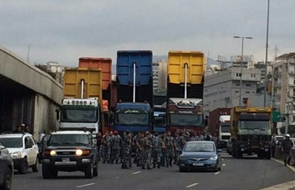 truckers bloc roads in lebanon
