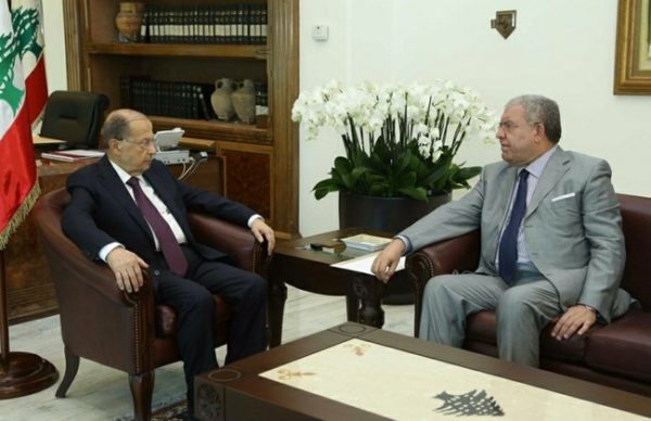 President Michel Aoun and Interior Minister Nouhad Mashnouk meet at Baabda Palace. File photo, Dalati Nohra