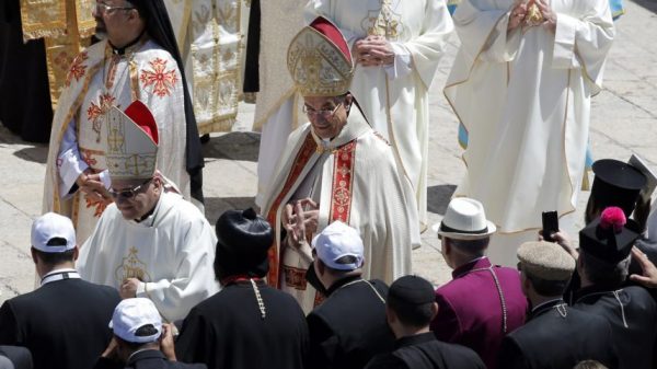 Lebanese Maronite patriarch Beshara al-Rahi takes part in an open-air mass led by the Pope Francis on May 25, 2014. 