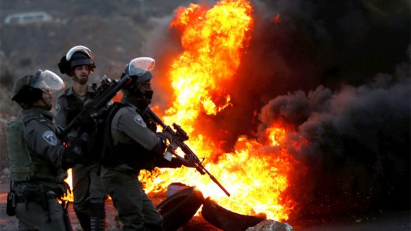 Clashes near the Jewish settlement of Beit El, near the West Bank city of Ramallah December 9, 2017 © Mohamad Torokman / Reuters