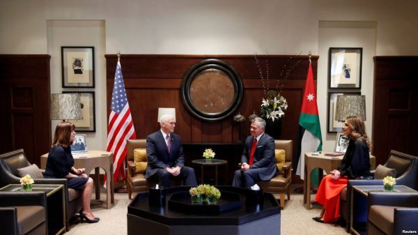 Jordan's King Abdullah, his wife Queen Rania (R), meet with U.S. Vice President Mike Pence, and wife Karen Pence, at the Royal Palace in Amman, Jordan January 21, 2018. REUTERS/Muhammad Hamed