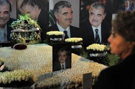Several Lebanese politicians headed to downtown Beirut to lay flowers at slain PM Rafik Hariri’s grave 