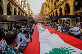 300 meters long Lebanese flag in Beirut