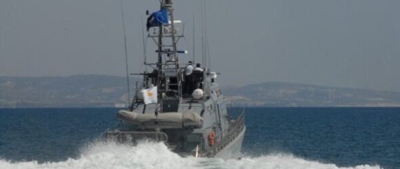 syrian refugees flee to cyprus