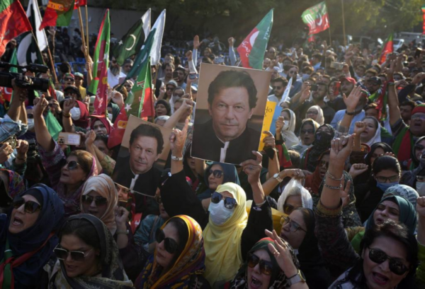 Supporters Of Jailed Ex Pm Khan Block Highways To Protest Pakistans