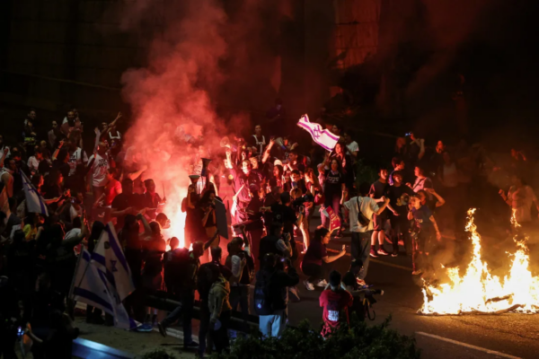 Thousands of angry Israelis vow to ‘save Israel’ from Netanyahu in new protests