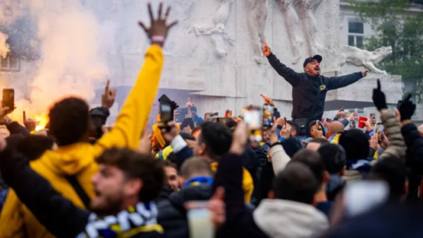 Tensions escalated after Israeli football fans, attacked pro-Palestinians  in Amsterdam