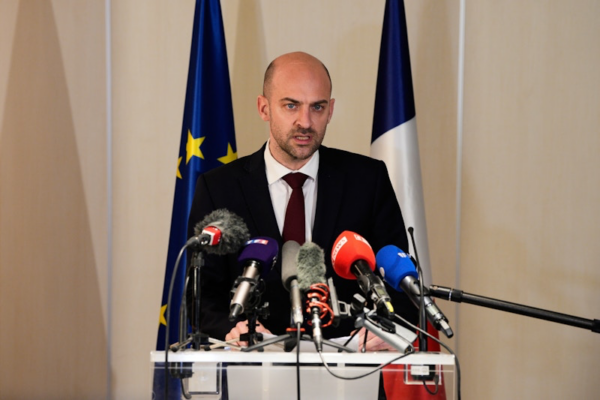 French foreign minister calls on Iran to make ‘major concessions’